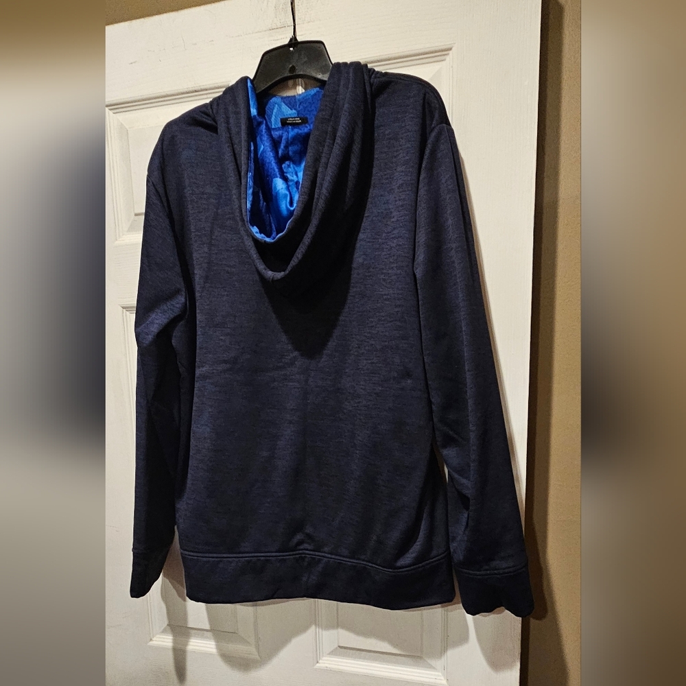 TAPOUT HOODIE - Picture 2 of 3